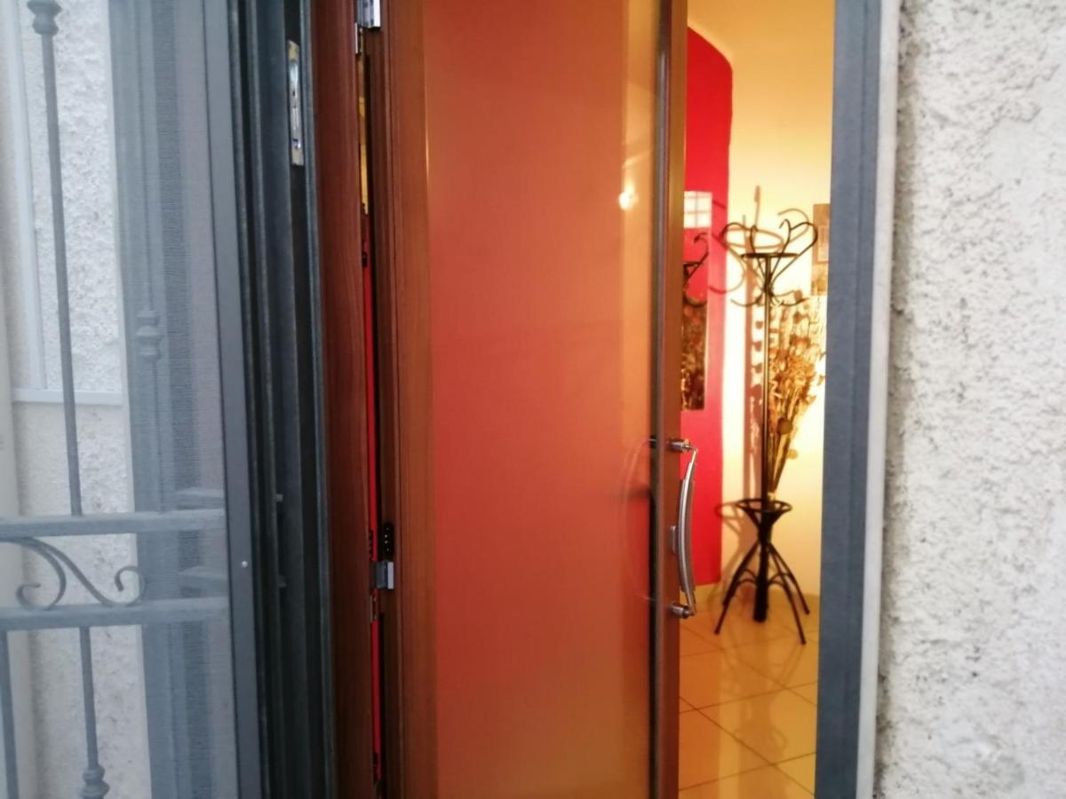Dependance Red House - Affitti Brevi Italia Lägenhet Manfredonia Exteriör bild
